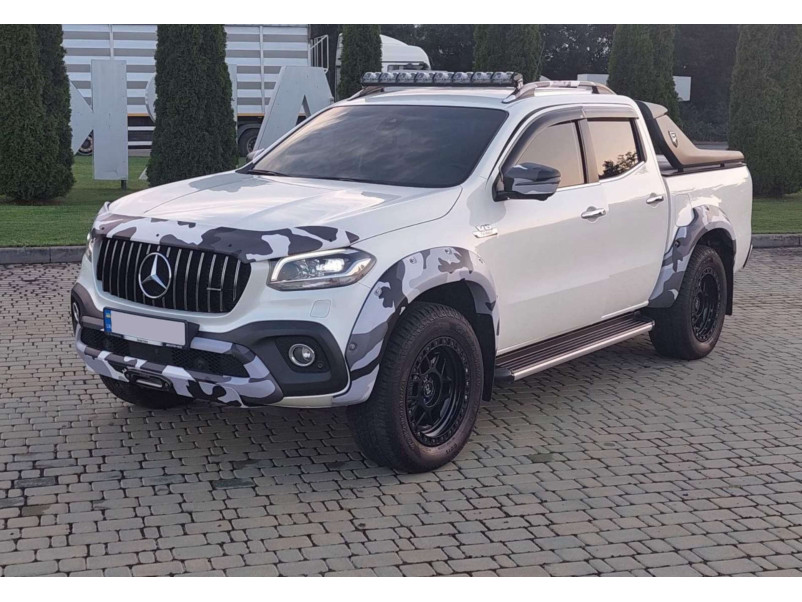 Решітка радіатора Chrome Black GT на Mercedes-Benz X-Class W470 2017-2020 року