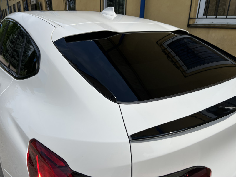 Спойлер Чорний глянець ( на заднє вікно ) на BMW X4 G02 2018-2022 року