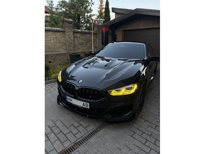 Губа ( переднього бампера ) Чорний глянець  на BMW 8 Series G14 / G15 / G16 2018-2023 року