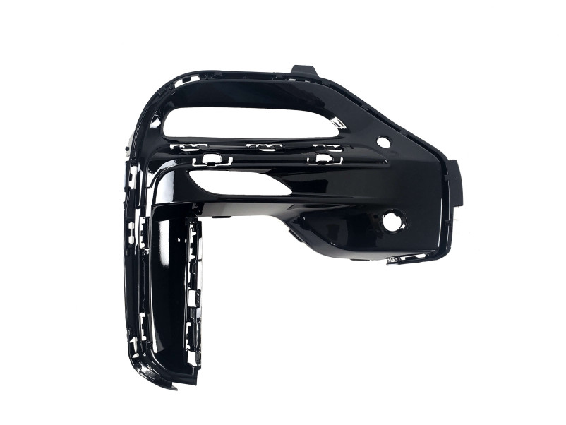 Решітки в бампер  накладка RH на BMW X5 G05 2018-2022 року