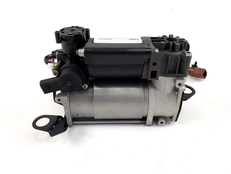Компресор   на Audi A6 C6 2004-2011 року