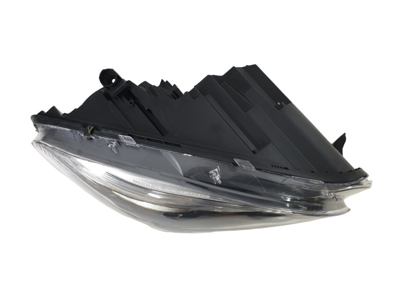 Передні фари  ( Bi-Xenon ) комплектні V1 на Mercedes-Benz ML-Class W166 2011-2015 року