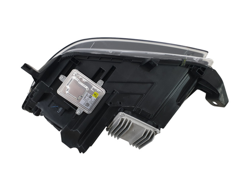 Передні фари  ( Bi-Xenon ) комплектні V1 на Mercedes-Benz ML-Class W166 2011-2015 року