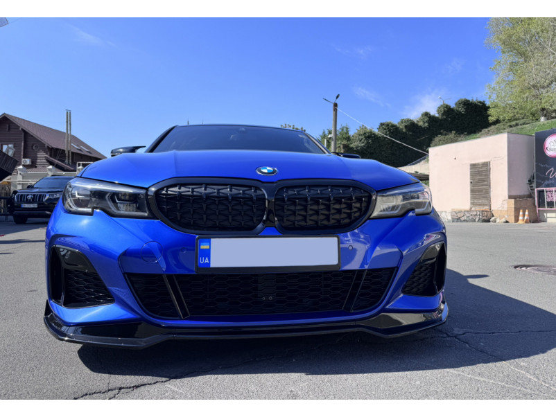 Губа ( переднього бампера ) Чорний глянець ( M-Performance ) V1 на BMW 3 Series G20 / G21 2018-2022 року