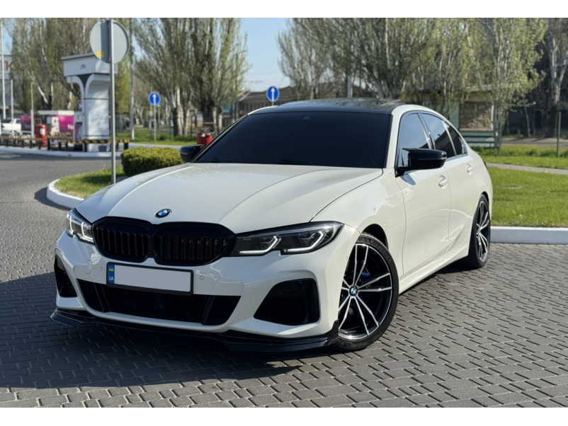 Губа ( переднього бампера ) Чорний глянець ( M-Performance ) V1 на BMW 3 Series G20 / G21 2018-2022 року