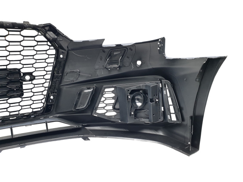 Передній бампер  ( в стилі RS4 під радари V4 ) на Audi A4 B9 2015-2019 року