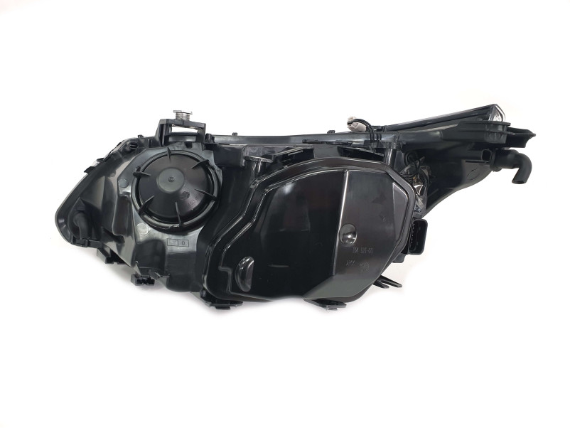 Передні фари  Bi-Xenon ( без блоків ) на BMW 5 Series E60 / E61 2003-2010 року