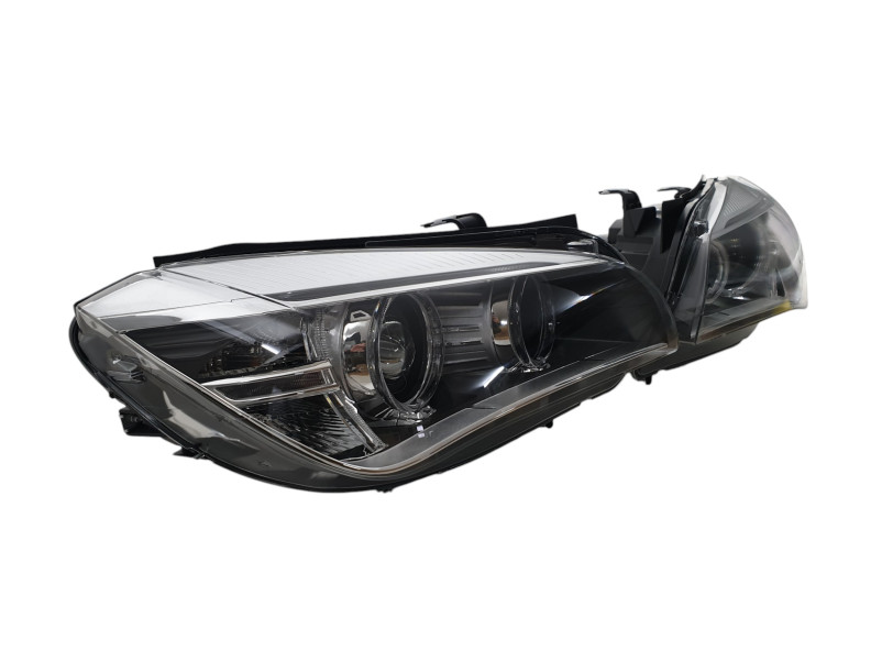 Передні фари  ( Xenon не адаптив ) на BMW X1 E84 2009-2015 року