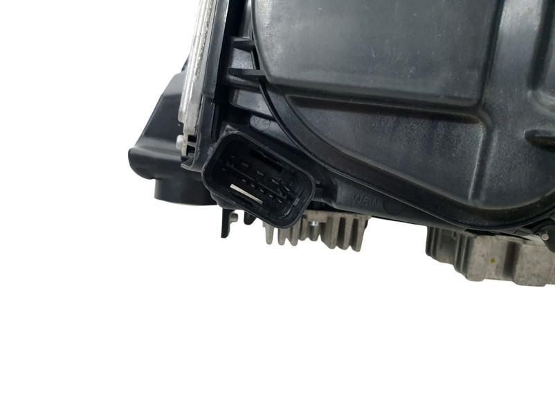 Передні фари  ( Xenon не адаптив ) на BMW X1 E84 2009-2015 року