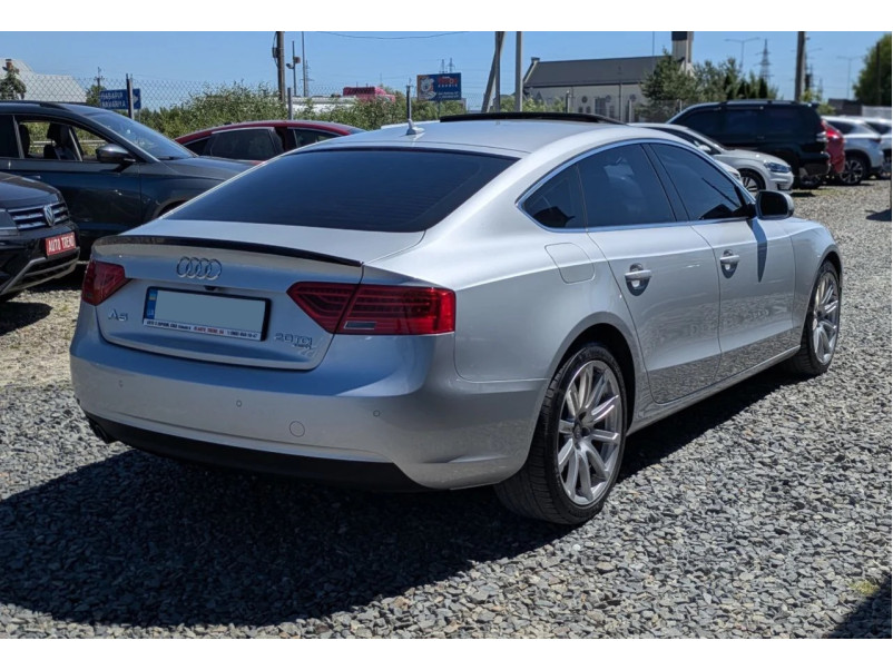 Спойлер Чорний глянець V1 на Audi A5 8T 2007-2011 року