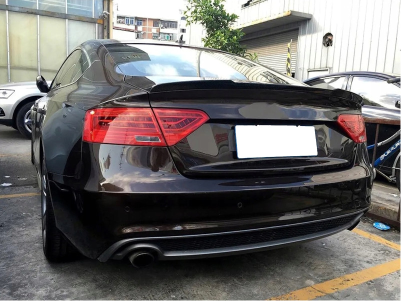 Спойлер Чорний глянець V2 на Audi A5 8T 2007-2011 року