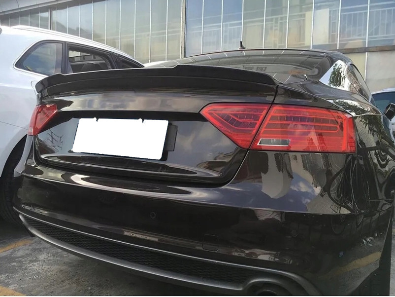 Спойлер Чорний глянець V2 на Audi A5 8T 2007-2011 року