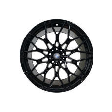 R18 Gloss Black ( одноширокі 8.0J ET35 ) на BMW 1 Series F40 / F41 2019-2023 року