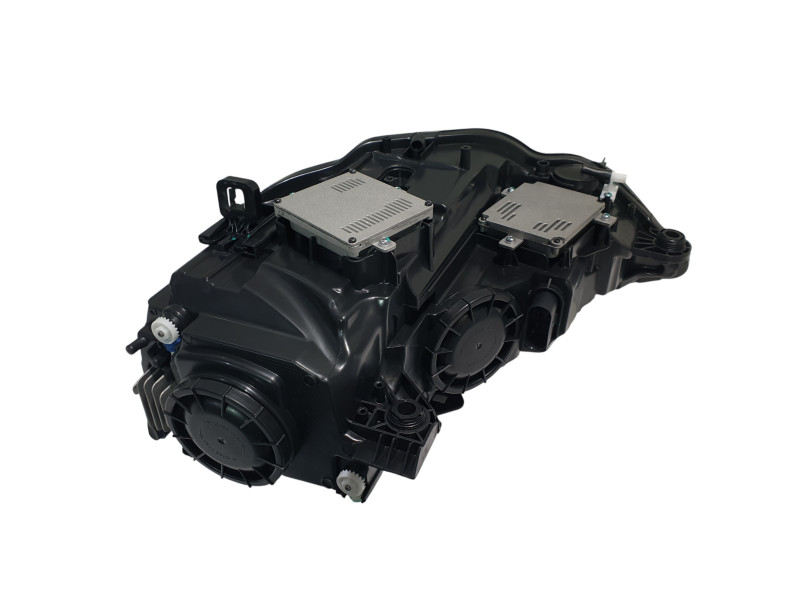 Передні фари  ( Xenon + блоки ) на Audi A3 8V 2012-2016 року