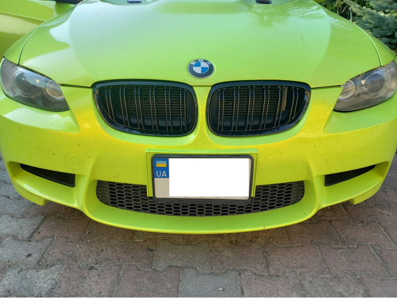 Ніздрі Чорний глянець ( Подвійні M-Look ) на BMW 3 Series E92 / E93 2006-2010 року