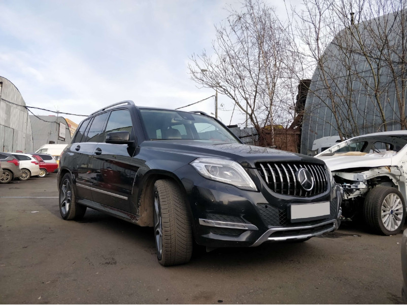 Решітка радіатора  GT Chrome Black на Mercedes-Benz GLK-Class X204 2012-2015 року