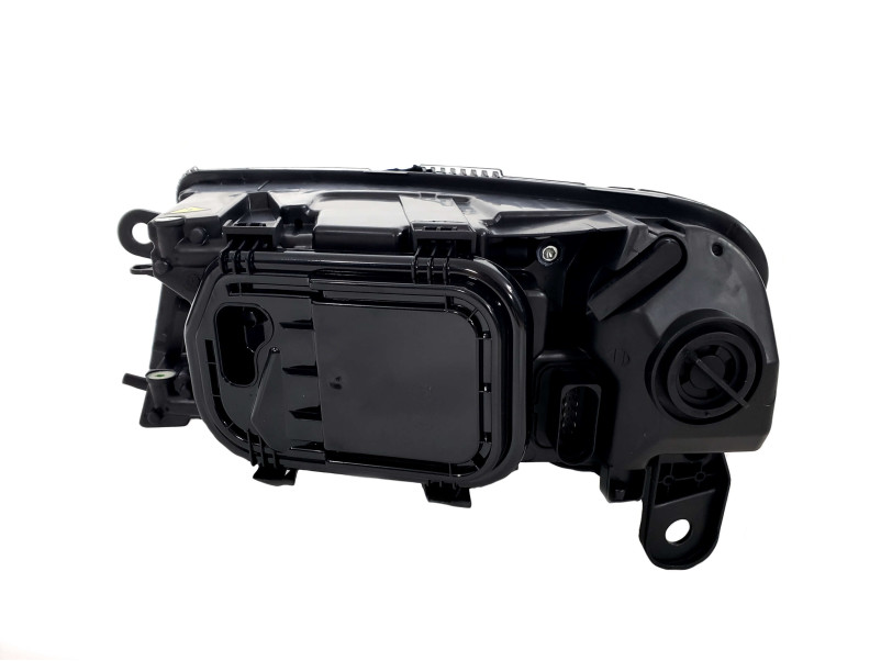 Передні фари  ( Bi-Xenon No Adaptive рестайл ) без блоків на Audi A6 C6 2004-2011 року