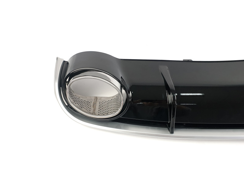 Дифузор ( заднього бампера ) Black Silver / Chrome Pipe ( в стилі RS4 ) на Audi A4 B8 2007-2011 року