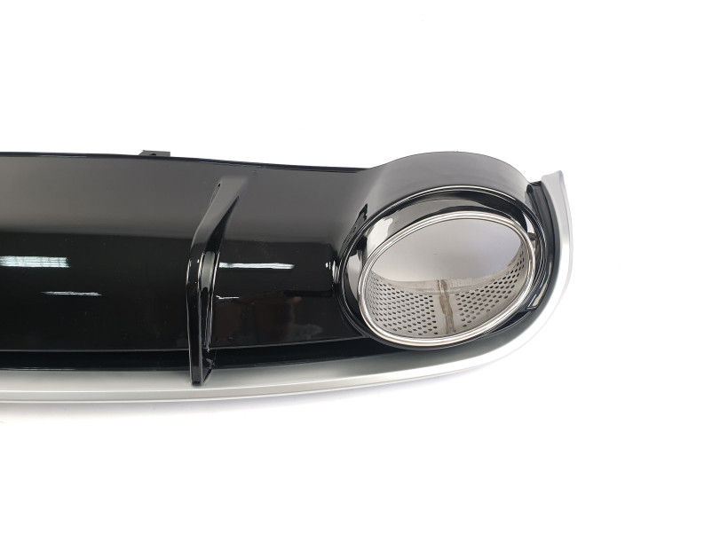 Дифузор ( заднього бампера ) Black Silver / Chrome Pipe ( в стилі RS4 ) на Audi A4 B8 2007-2011 року