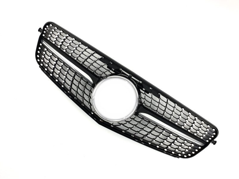 Решітка радіатора Black Diamond на Mercedes-Benz C-Class W204 2007-2014 року
