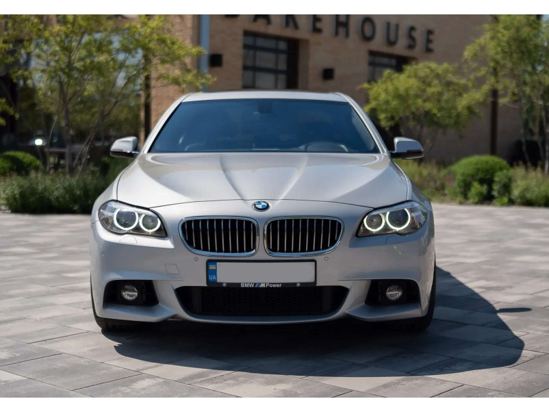 Передній бампер  ( M Sport Paket ) LCI на BMW 5 Series F10 / F11 2010-2017 року