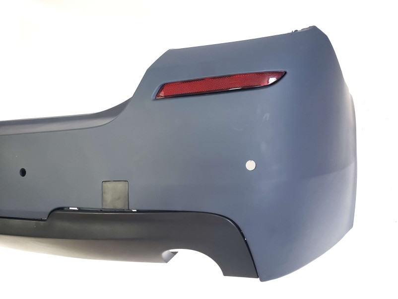 Задній бампер  ( M Sport Paket ) на BMW 5 Series F10 / F11 2010-2017 року
