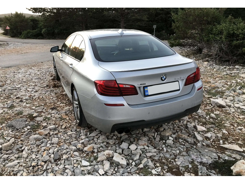 Задній бампер  ( M Sport Paket ) на BMW 5 Series F10 / F11 2010-2017 року