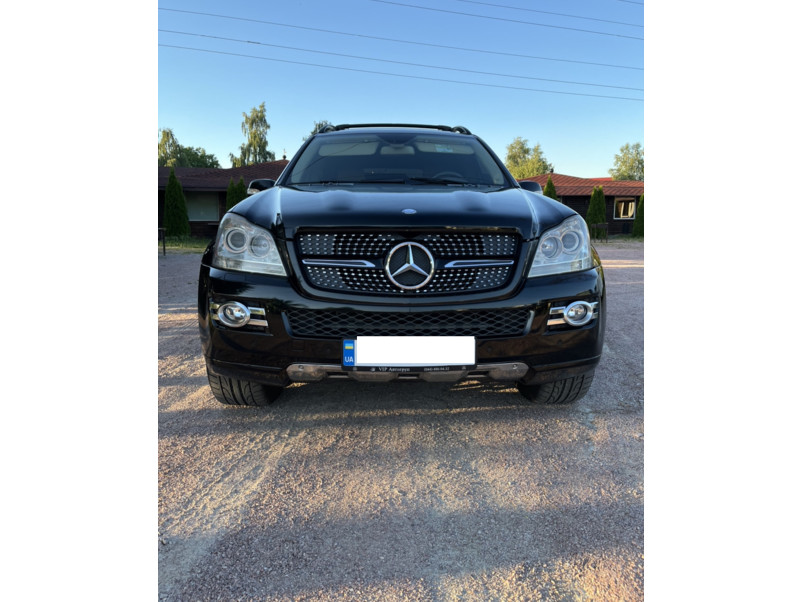 Решітка радіатора Black Diamond на Mercedes-Benz GL-Class X164 2006-2009 року