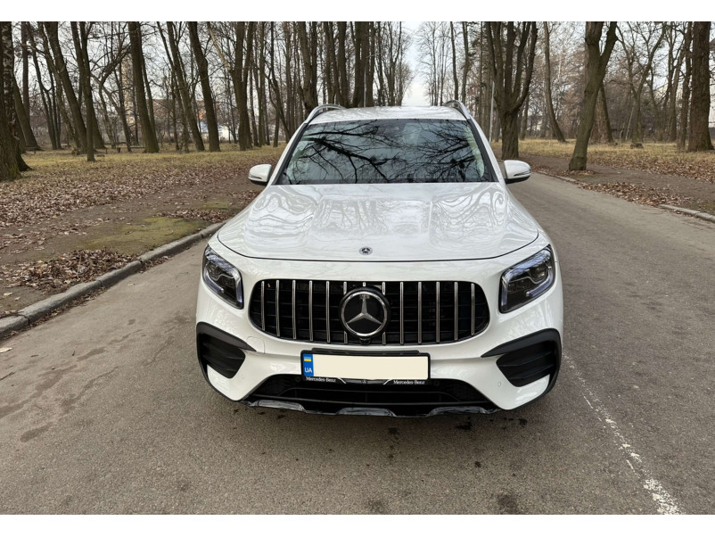 Передній бампер  ( стиль GLB35 AMG ) на Mercedes-Benz GLB-Class X247 2019-2023 року