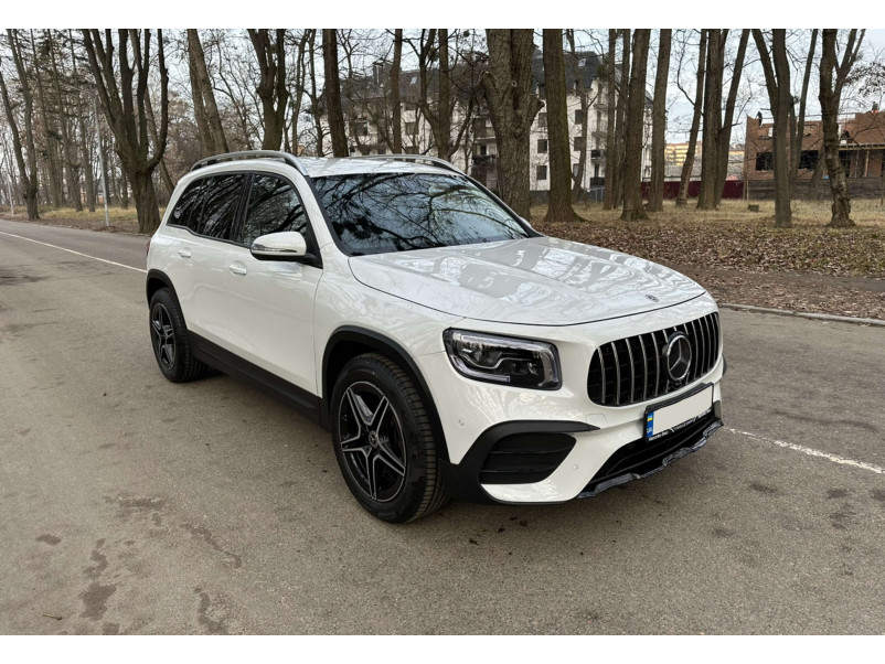 Передній бампер  ( стиль GLB35 AMG ) на Mercedes-Benz GLB-Class X247 2019-2023 року