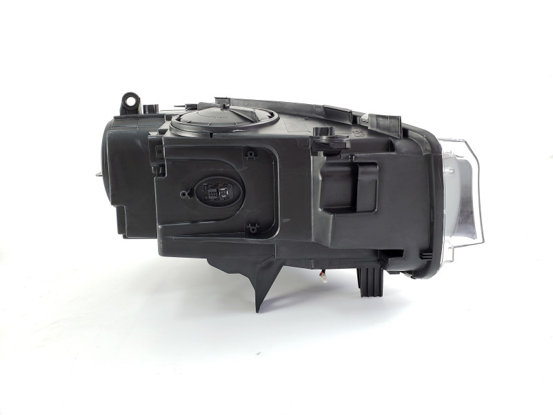 Передні фари  ( Bi-Xenon No Adaptive ) без блоків на BMW X5 F15 2013-2018 року