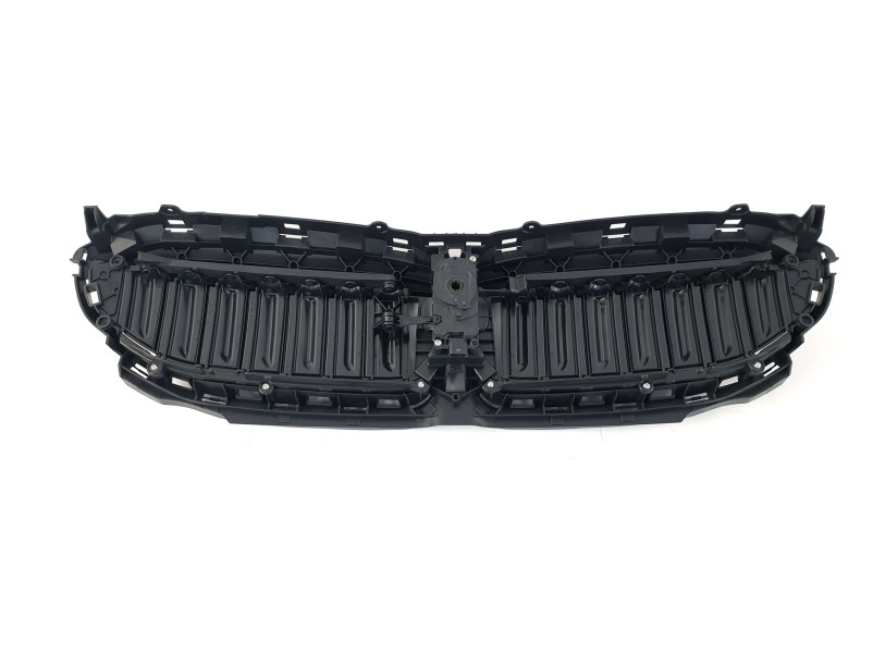 Повітряна заслонка ( жалюзі )  з моторчиком на BMW 3 Series G20 / G21 2018-2022 року