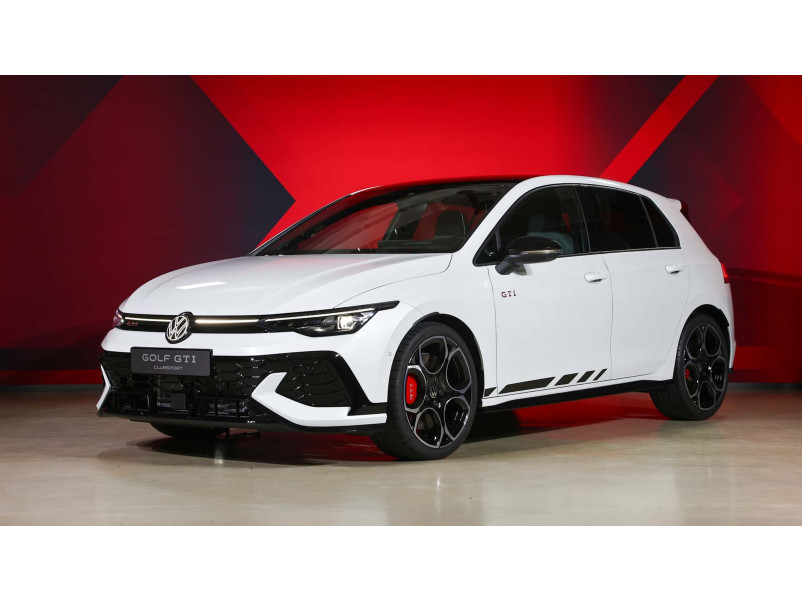 Передній бампер  ( стиль GTI Club Sport ) на Volkswagen Golf VIII 2020-2024 року