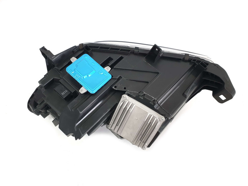 Передні фари  ( Bi-Xenon ) комплектні V2 на Mercedes-Benz ML-Class W166 2011-2015 року