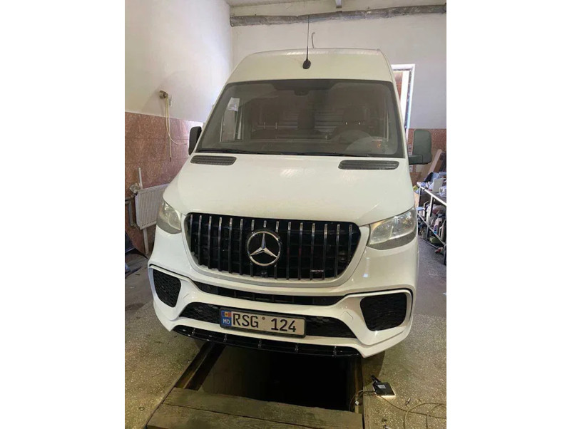 Передній бампер  ( AMG ) на Mercedes-Benz SPRINTER W907 2017-2025 року