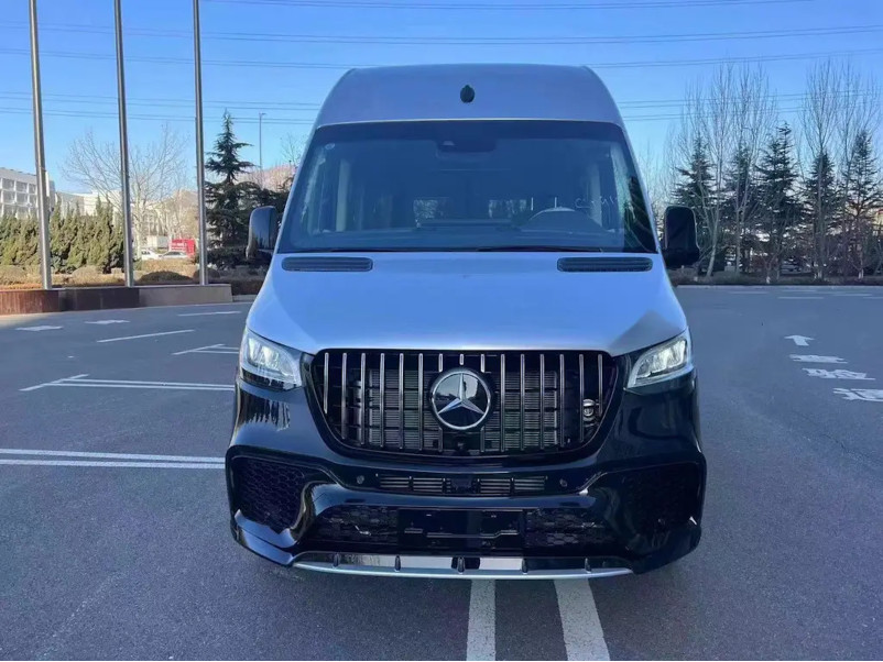Передній бампер  ( AMG ) на Mercedes-Benz SPRINTER W907 2017-2025 року