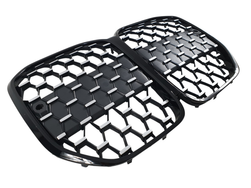 Ніздрі  ( Diamond Silver ) на BMW 4 Series G22 / G23 2020-2024 року