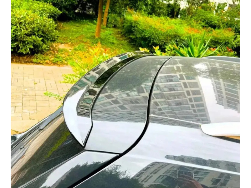 Спойлер Чорний глянець  на Audi Q5 8R 2008-2012 року