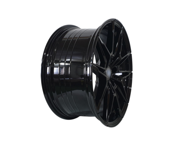 R18 Gloss Black Диски ( одноширокі 8,5J ET35 ) на BMW 3 Series G20 / G21 2018-2022 року