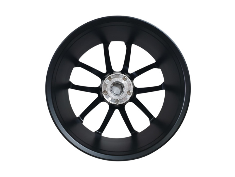 R22 Satin Black Ковані диски ( різноширокі ) на Porsche Cayenne 958 2010-2014 року