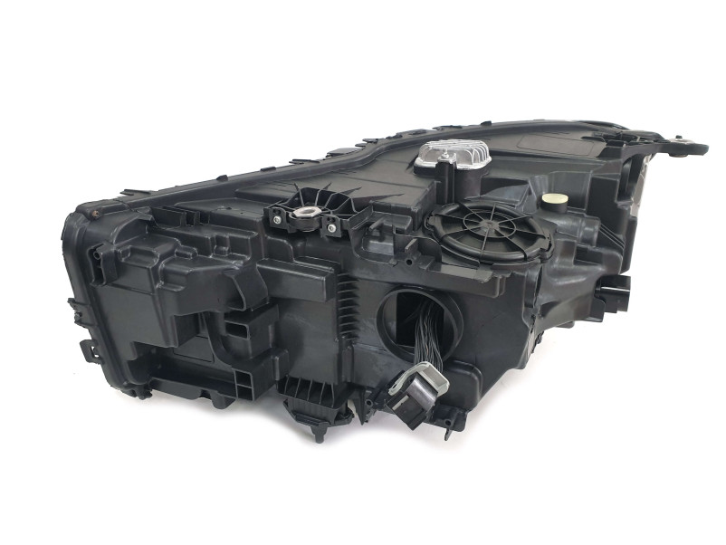 Передні фари  ( Full Led в стилі Laser ) апгрейд в LCI на BMW 7 Series G11 / G12 2015-2019 року