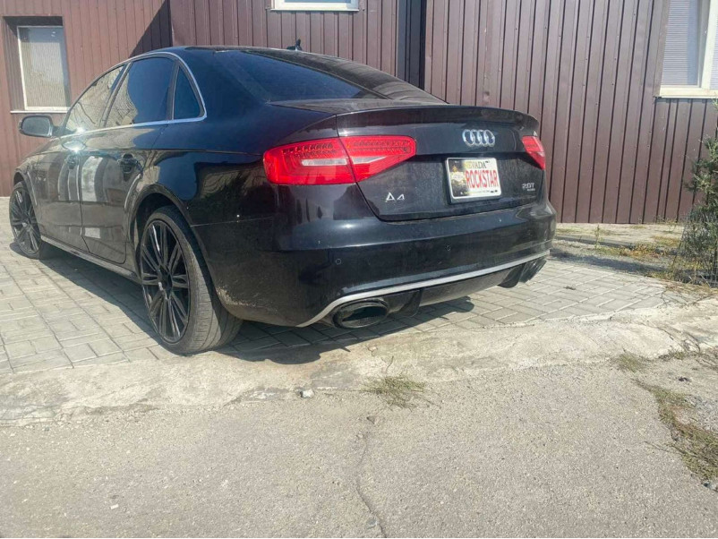 Дифузор ( заднього бампера ) Black Silver / Chrome Pipe ( в стилі RS4 ) на Audi A4 B8 2011-2015 року