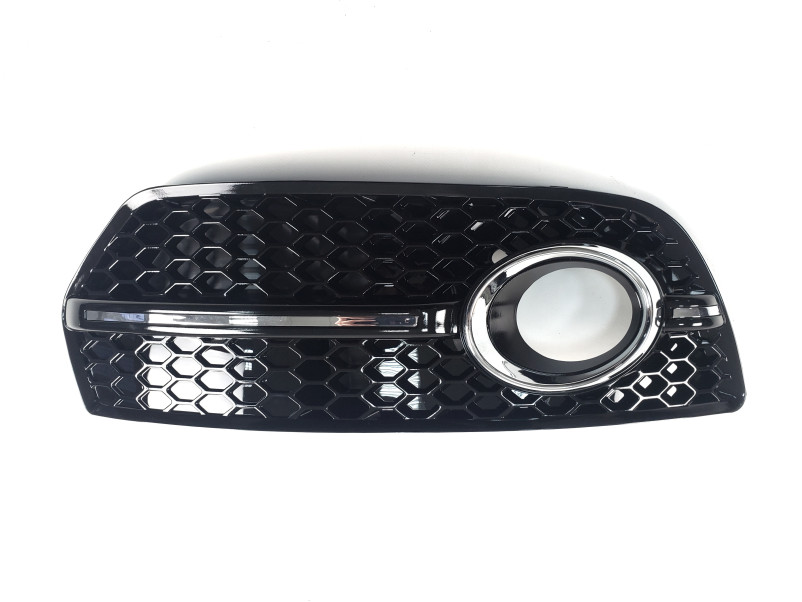 Решітки в бампер Chrome Black ( в стилі RSQ5 ) на Audi Q5 8R 2008-2012 року