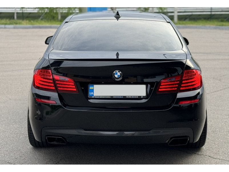 Спойлер Чорний глянець ( стиль M5 ) на BMW 5 Series F10 / F11 2010-2017 року