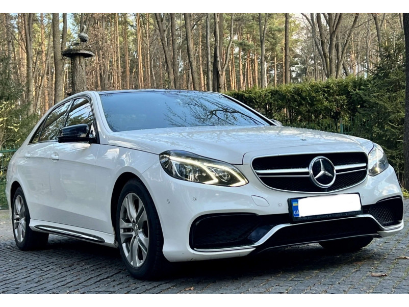 Передній бампер  ( стиль E63 AMG ) на Mercedes-Benz E-Class W212 2013-2016 року