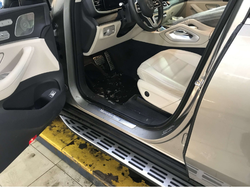 Підніжки   на Mercedes-Benz GLS-Class X167 2019-2023 року
