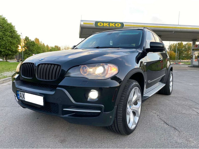 Розширювачі арок  розширені на BMW X5 E70 2010-2013 року