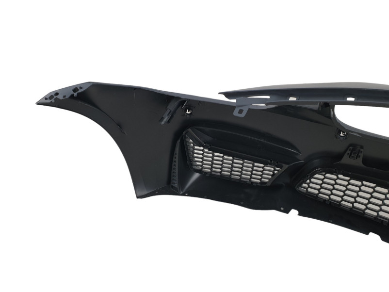Передній бампер  ( M3 Look ) на BMW 3 Series F30 / F31 2011-2018 року