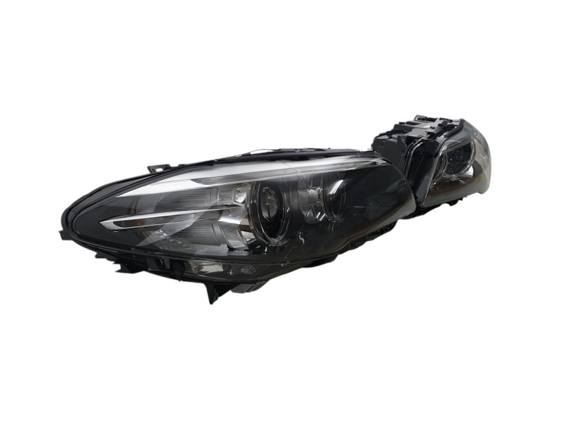 Передні фари  ( Xenon Adaptive ) комплектні на BMW 5 Series F10 / F11 2010-2017 року
