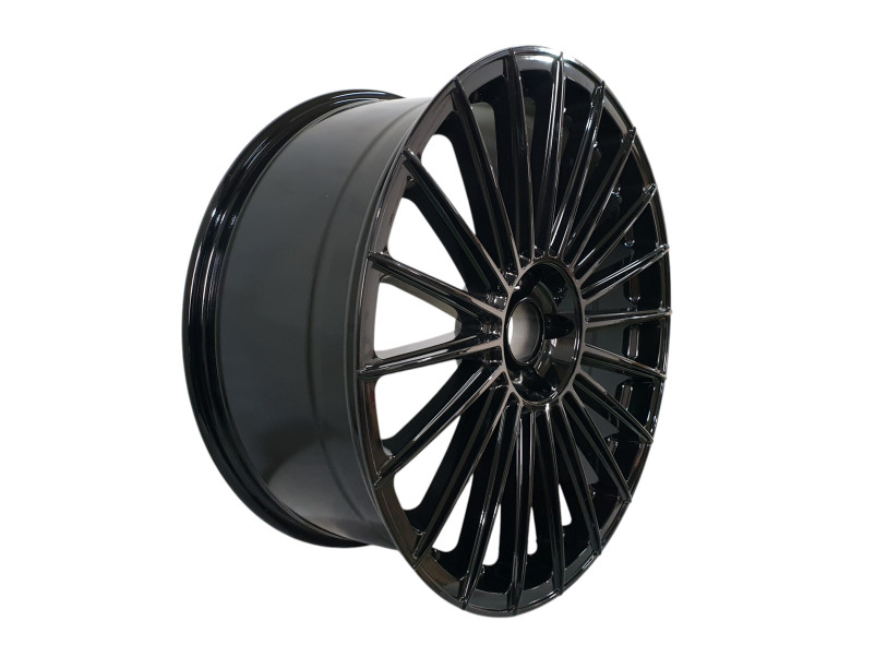 R22 Gloss Black ( одноширокі 9,5J ET35 ) Диски на Audi Q7 4M 2015-2020 року
